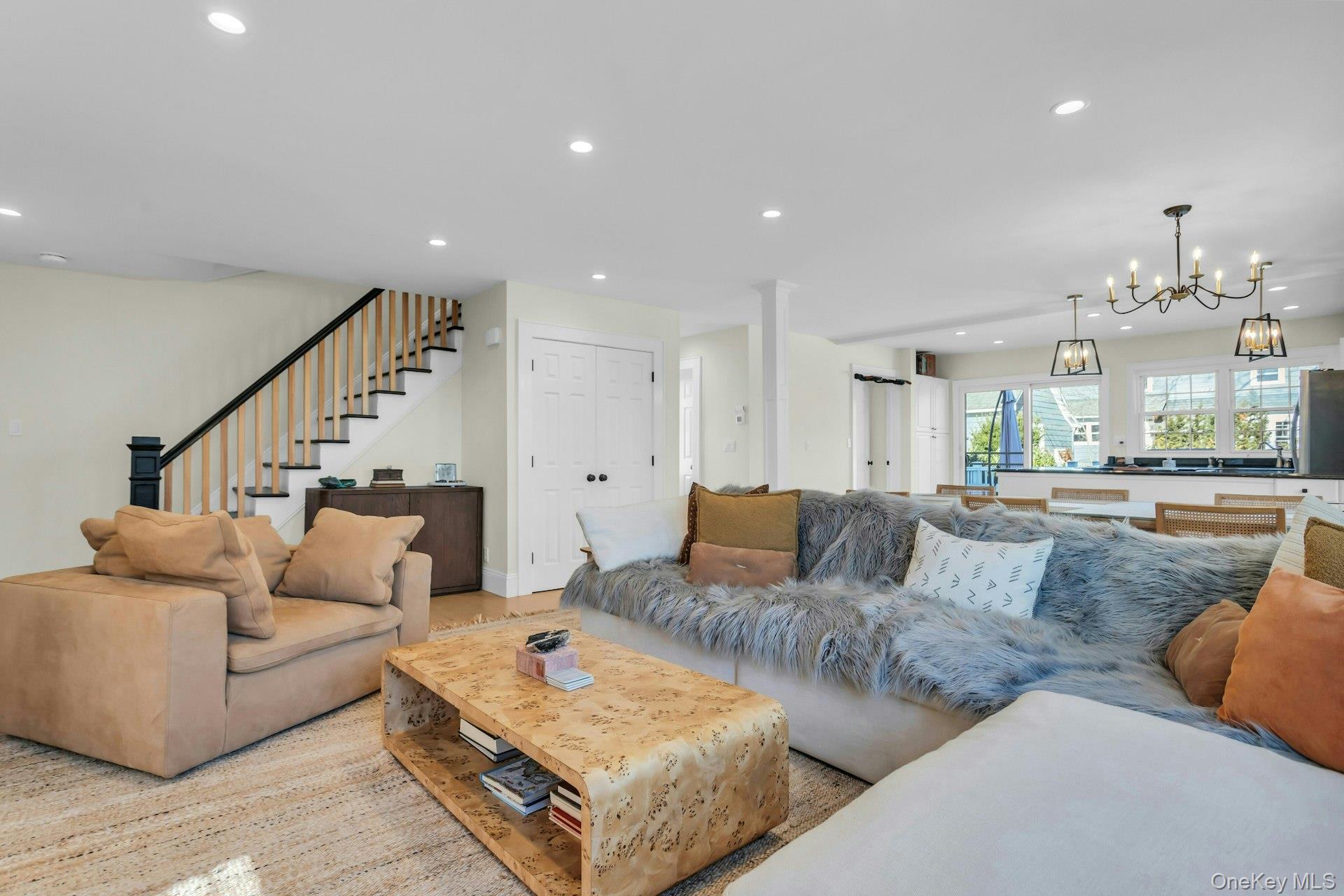 #6 photo, 32 Katherine Street, Locust Valley , NY 11560