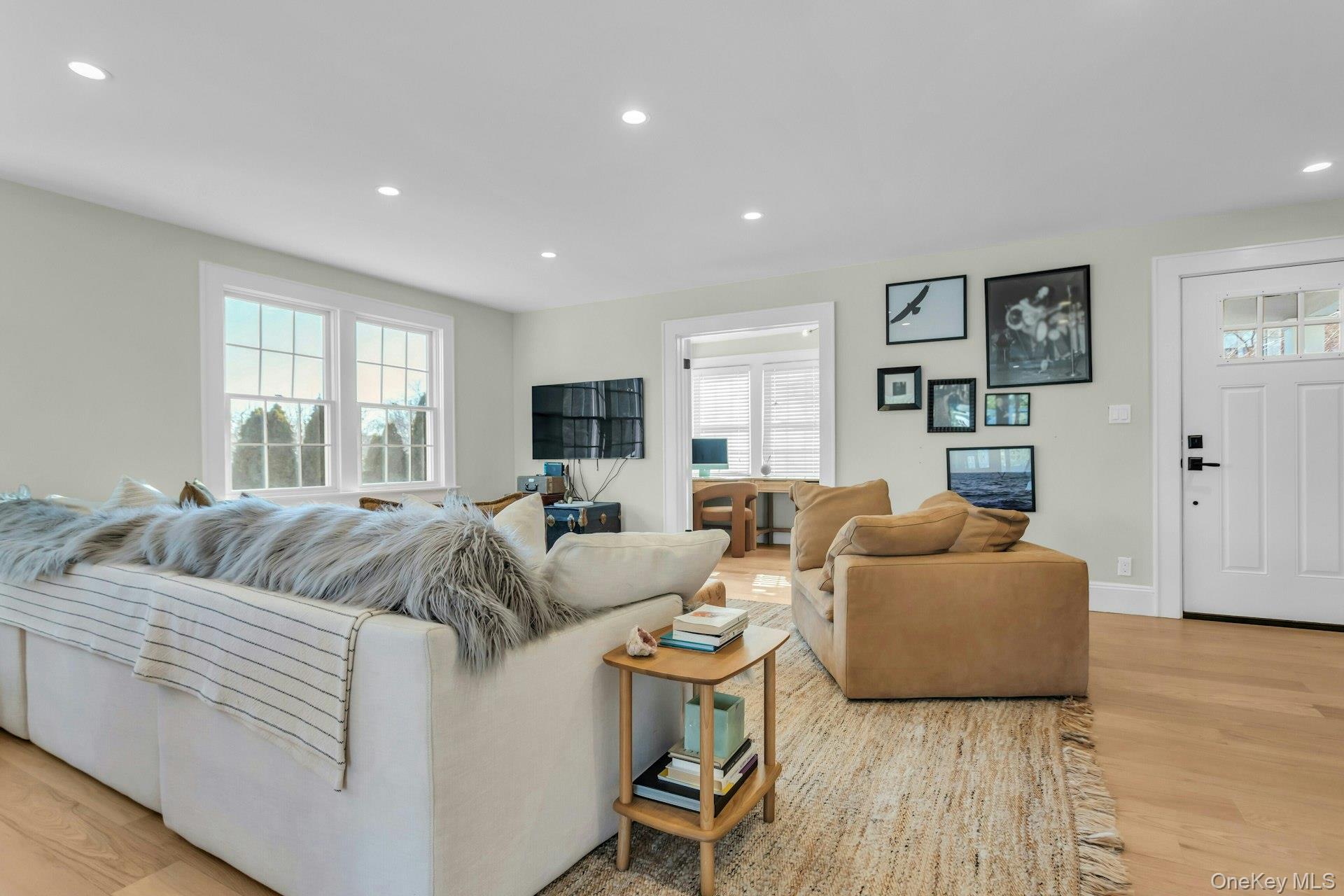 #7 photo, 32 Katherine Street, Locust Valley , NY 11560