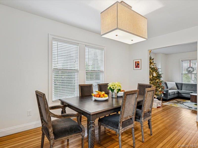 #15 photo, 27 Hewlett Court, מחוז סאפוק Babylon , NY 11702