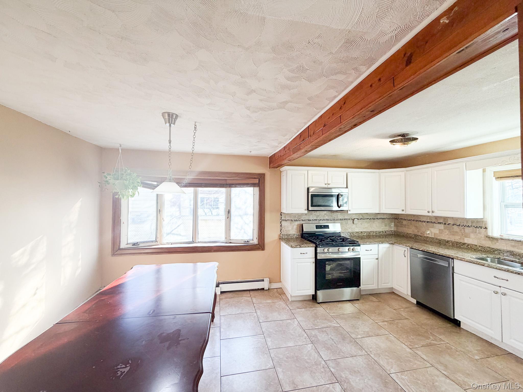 #6 photo, 25 Ford Drive, নাসাউ কাউন্টি Merrick , NY 11758