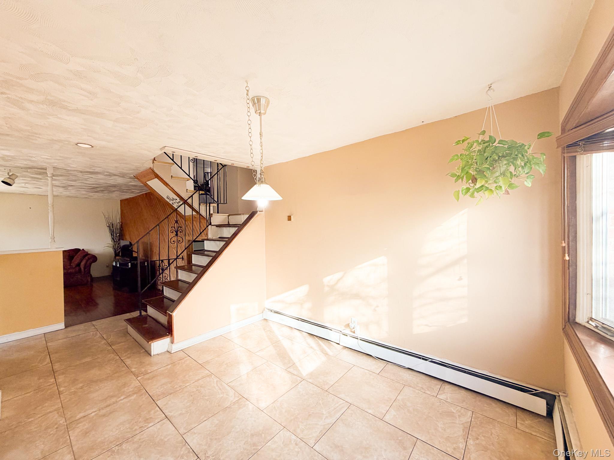 #9 photo, 25 Ford Drive, নাসাউ কাউন্টি Merrick , NY 11758