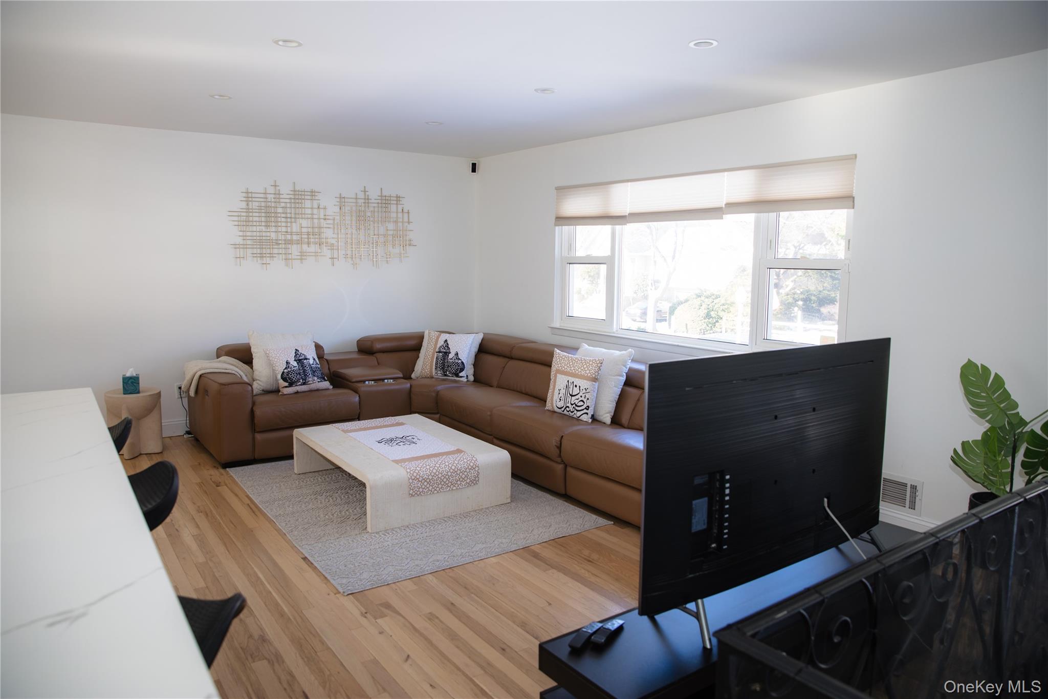 #3 photo, 51 Lauren Avenue, Dix Hills , NY 11746