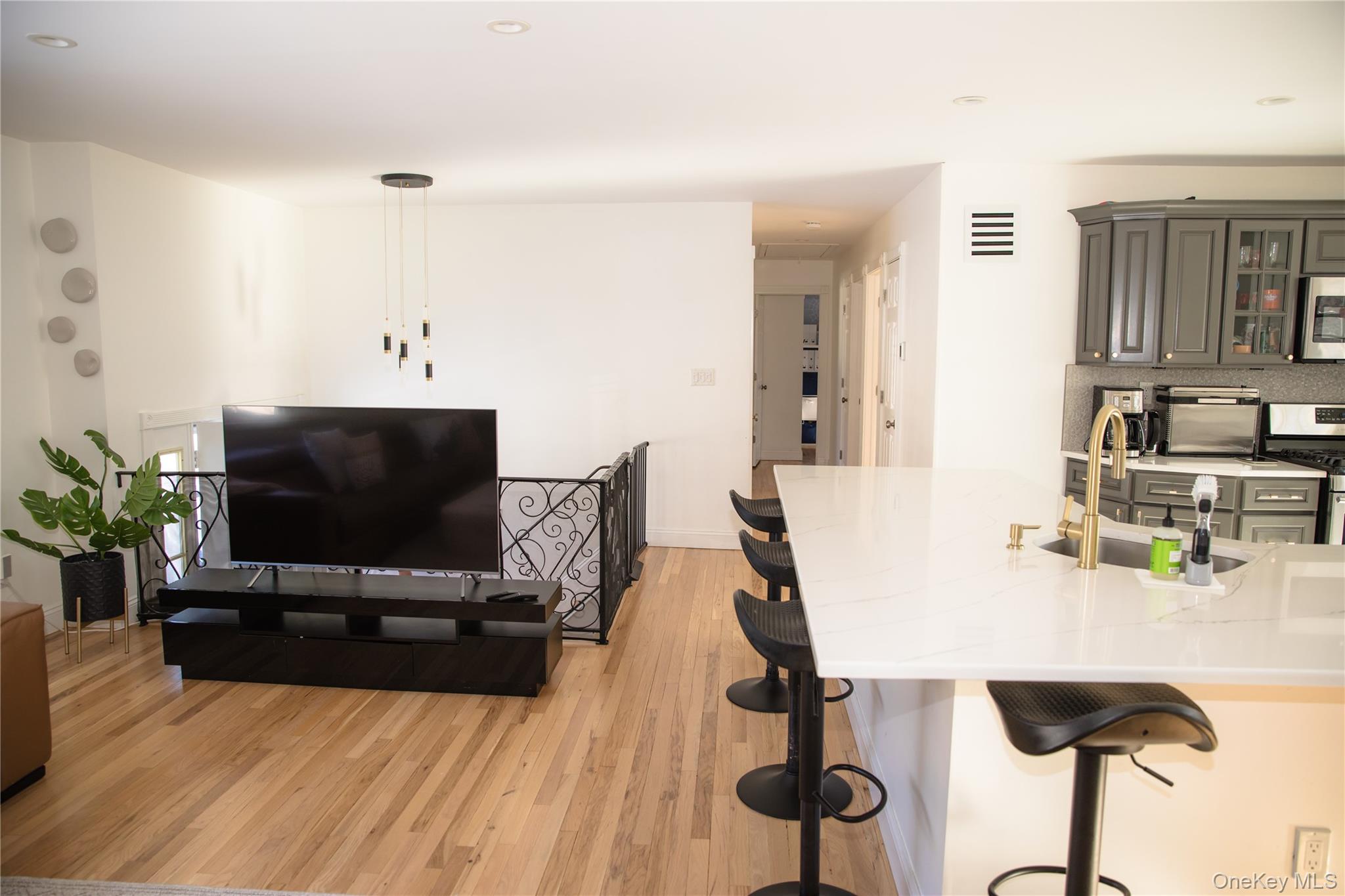 #4 photo, 51 Lauren Avenue, Dix Hills , NY 11746