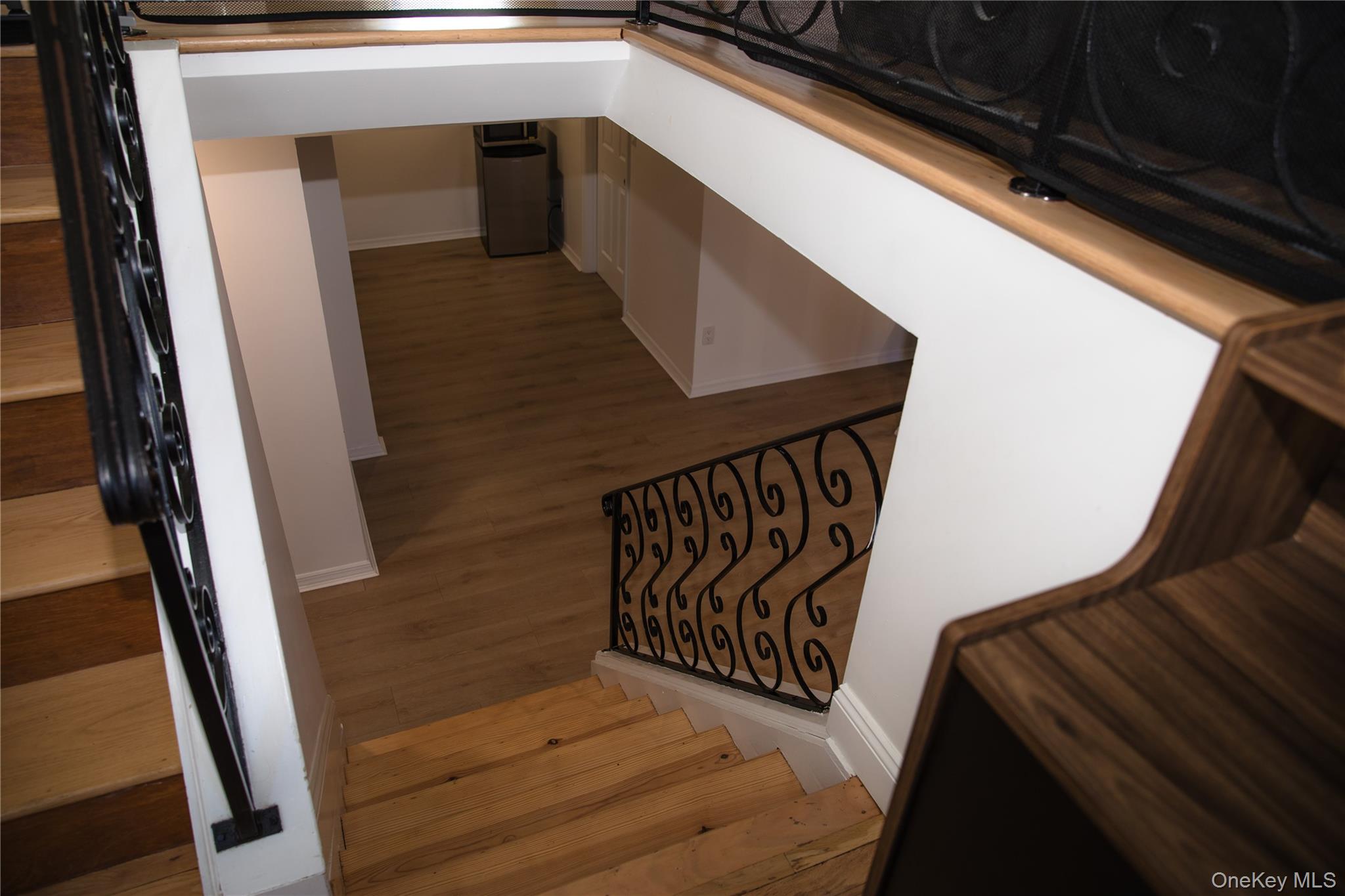 #6 photo, 51 Lauren Avenue, Dix Hills , NY 11746