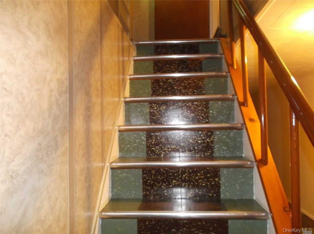 #2 photo, 81-46 266 St, Glen Oaks , NY 11004