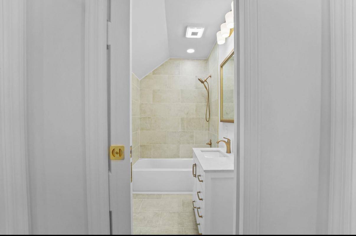 #15 photo, 116 Mary Street, Binghamton , NY 13903