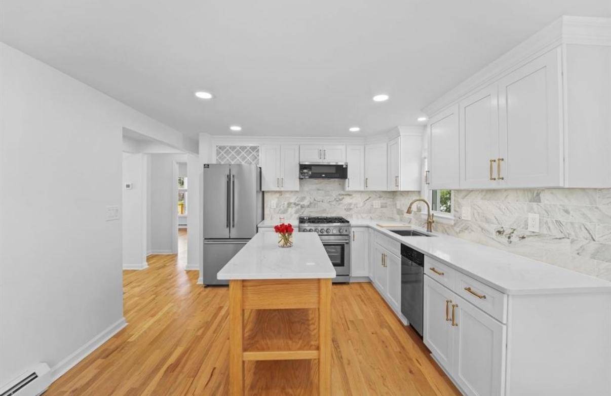 #8 photo, 116 Mary Street, Binghamton , NY 13903