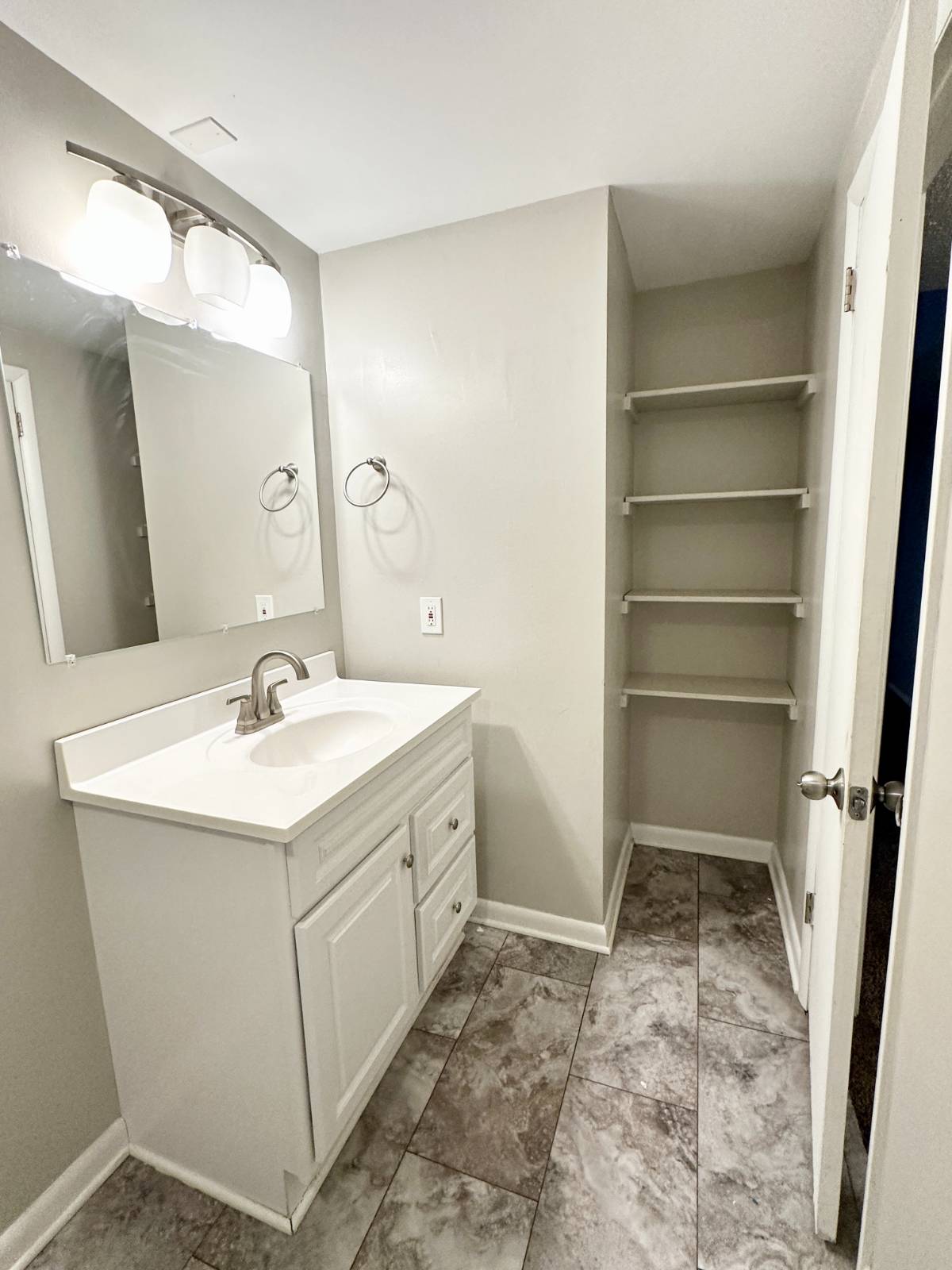 #15 photo, 1552 Helderberg Ave, #13, Rotterdam , NY 12306