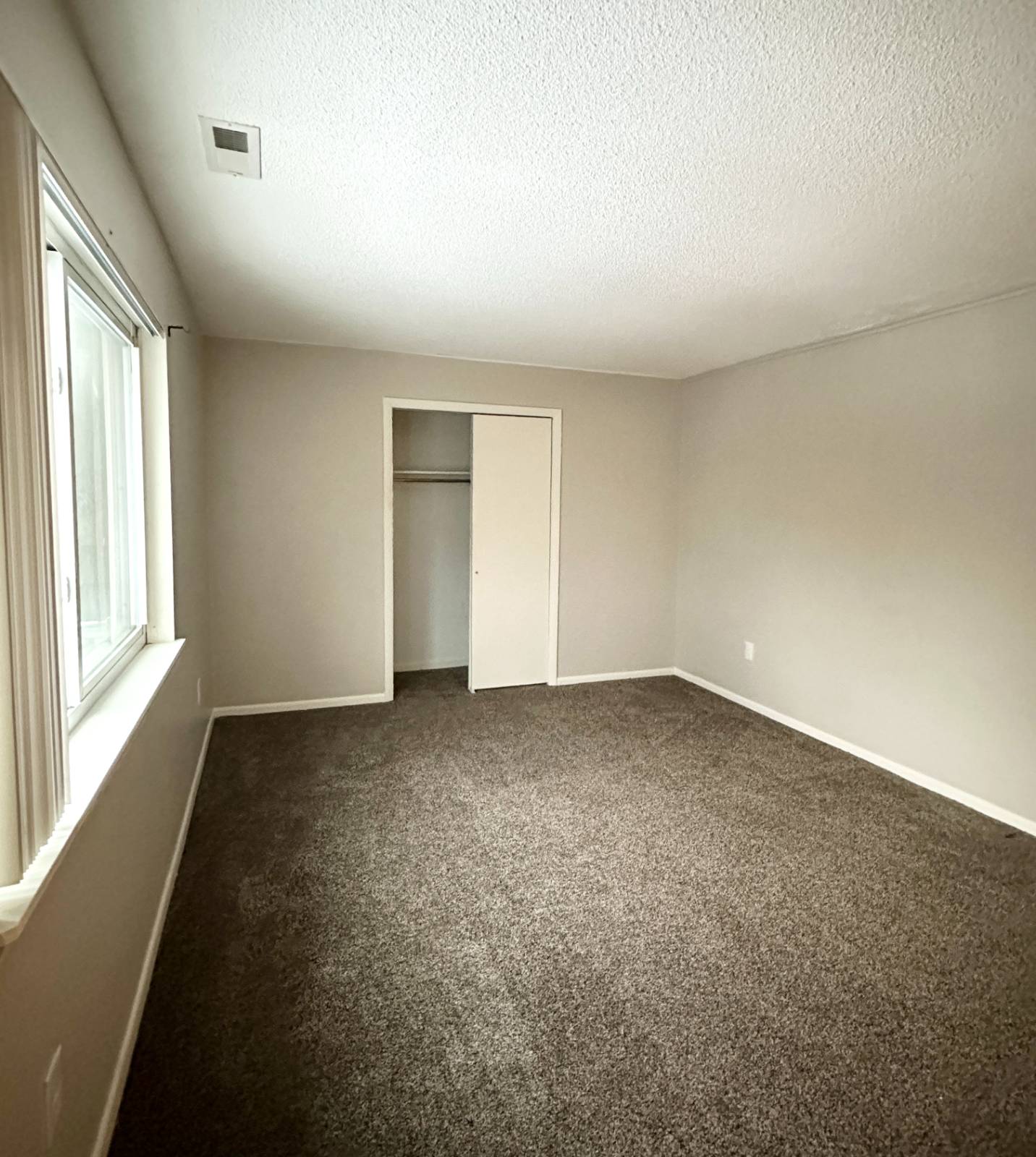 #18 photo, 1552 Helderberg Ave, #13, Rotterdam , NY 12306