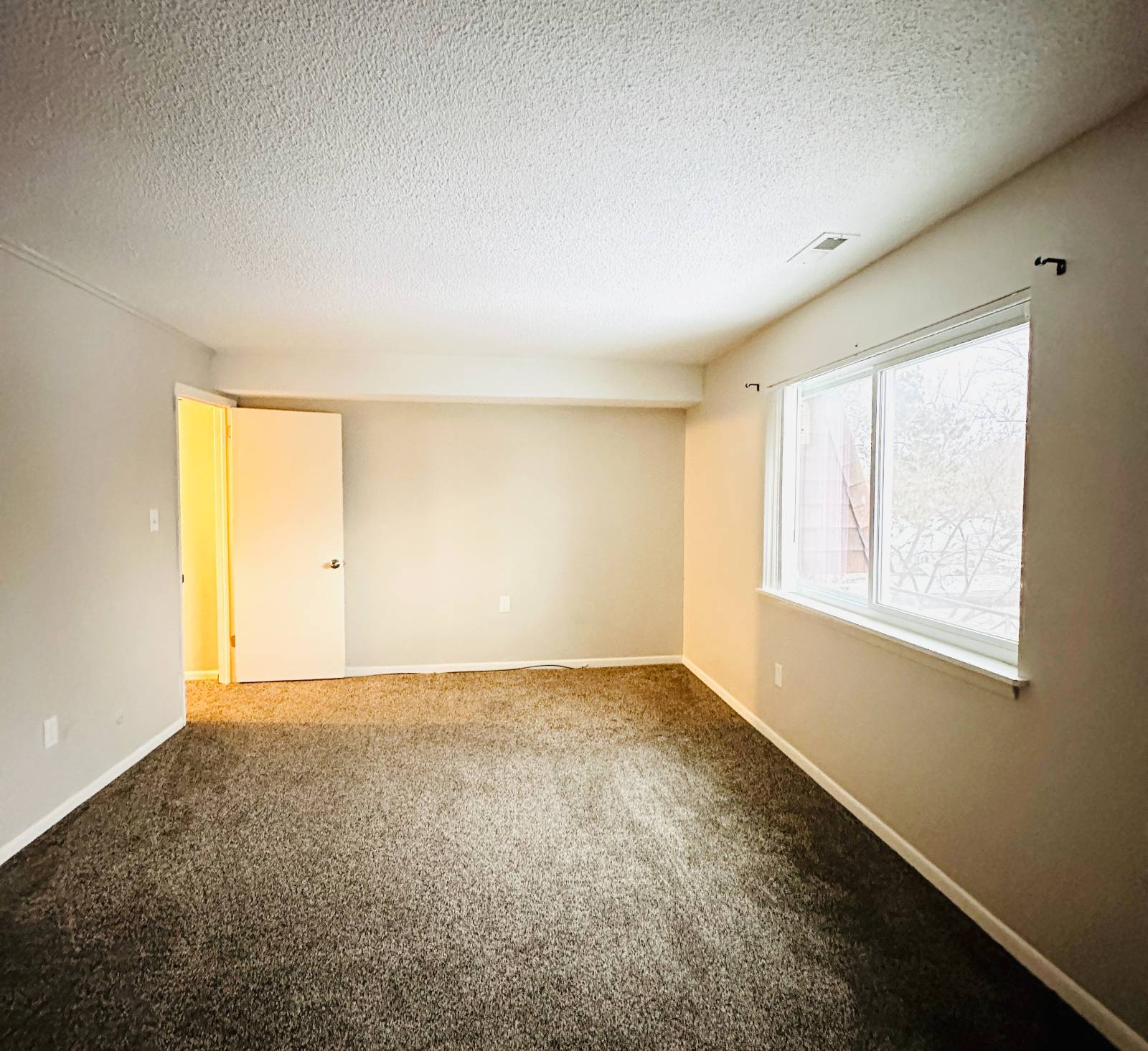 #19 photo, 1552 Helderberg Ave, #13, Rotterdam , NY 12306