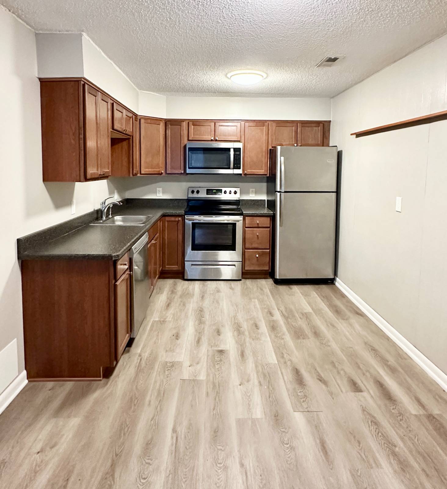 #2 photo, 1552 Helderberg Ave, #13, Rotterdam , NY 12306