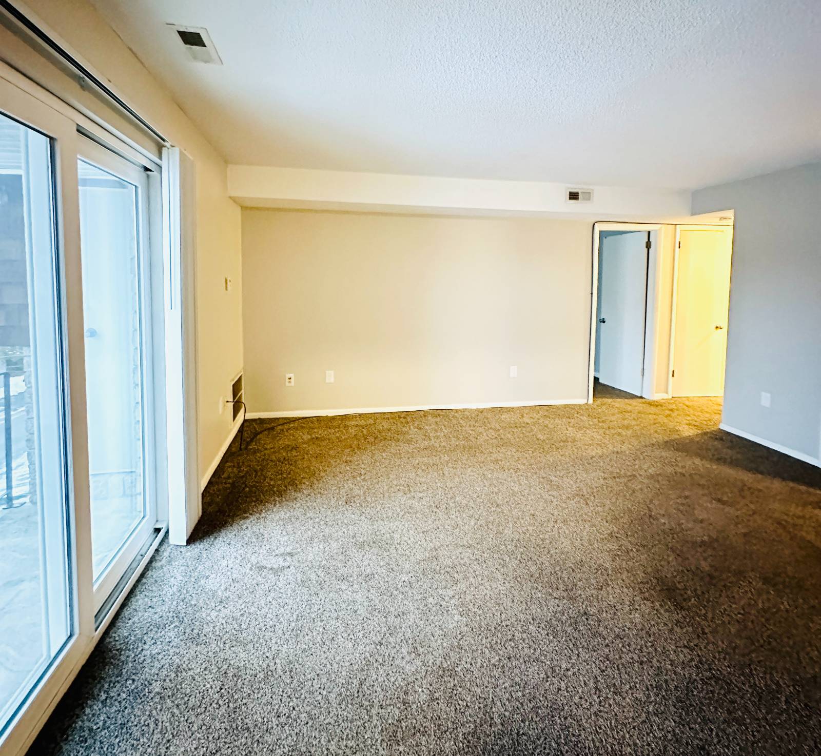 #4 photo, 1552 Helderberg Ave, #13, Rotterdam , NY 12306