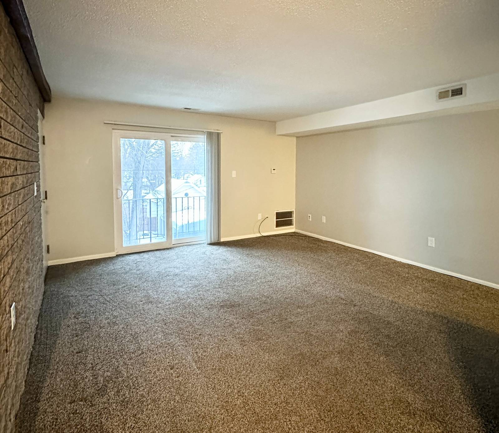 #5 photo, 1552 Helderberg Ave, #13, Rotterdam , NY 12306