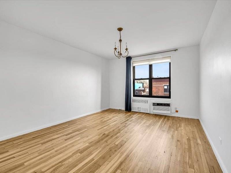 #14 photo, 877 Bay Ridge Ave, #3H, Dyker Heights , NY 11220