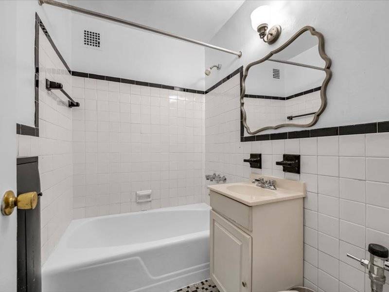 #16 photo, 877 Bay Ridge Ave, #3H, Dyker Heights , NY 11220