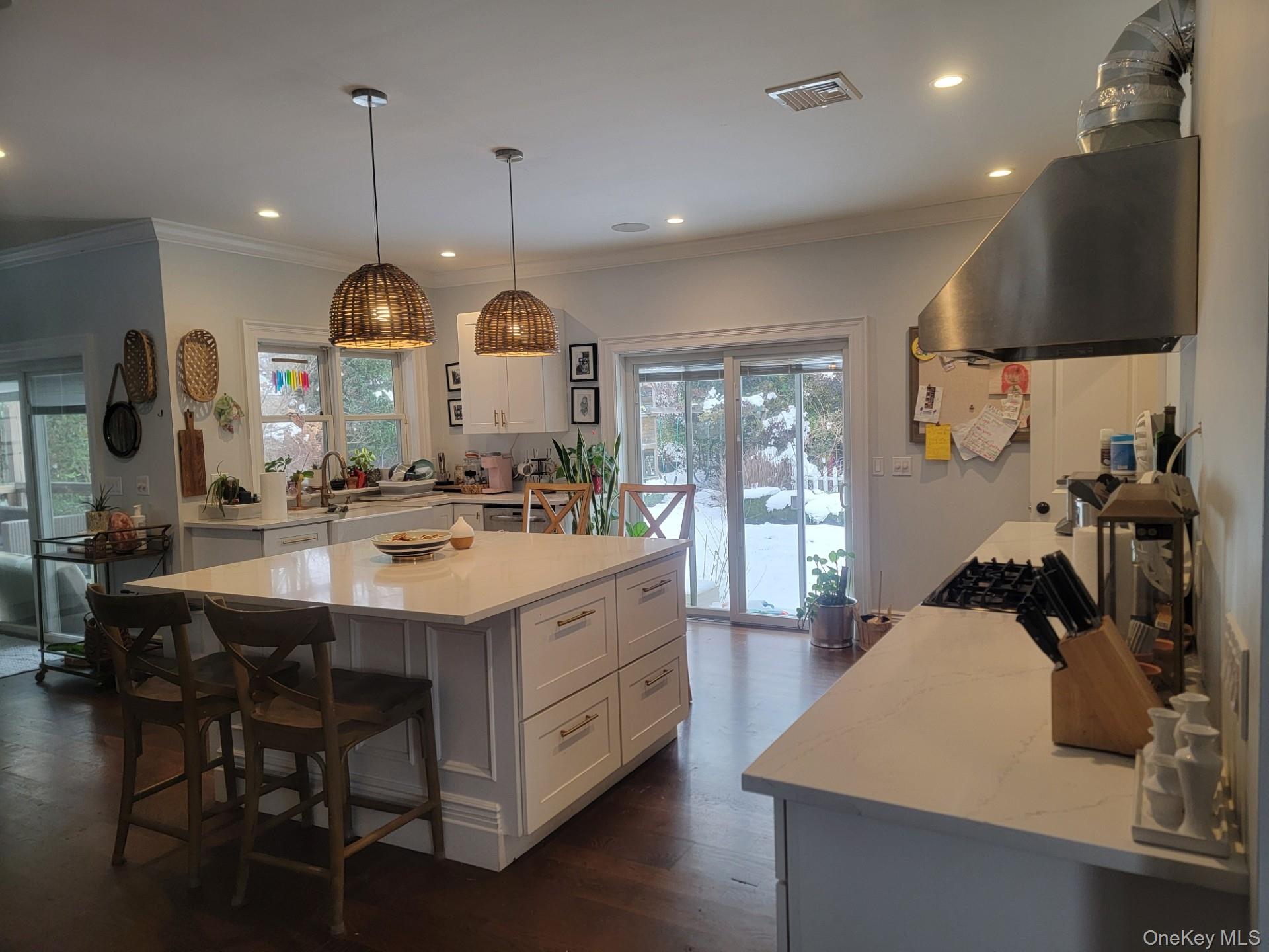 #5 photo, 9 Floral Lane, 東長島 圣占士 Saint James , NY 11780