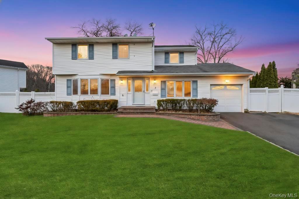 #1 photo, 7 Carto Circle, Deer Park , NY 11729