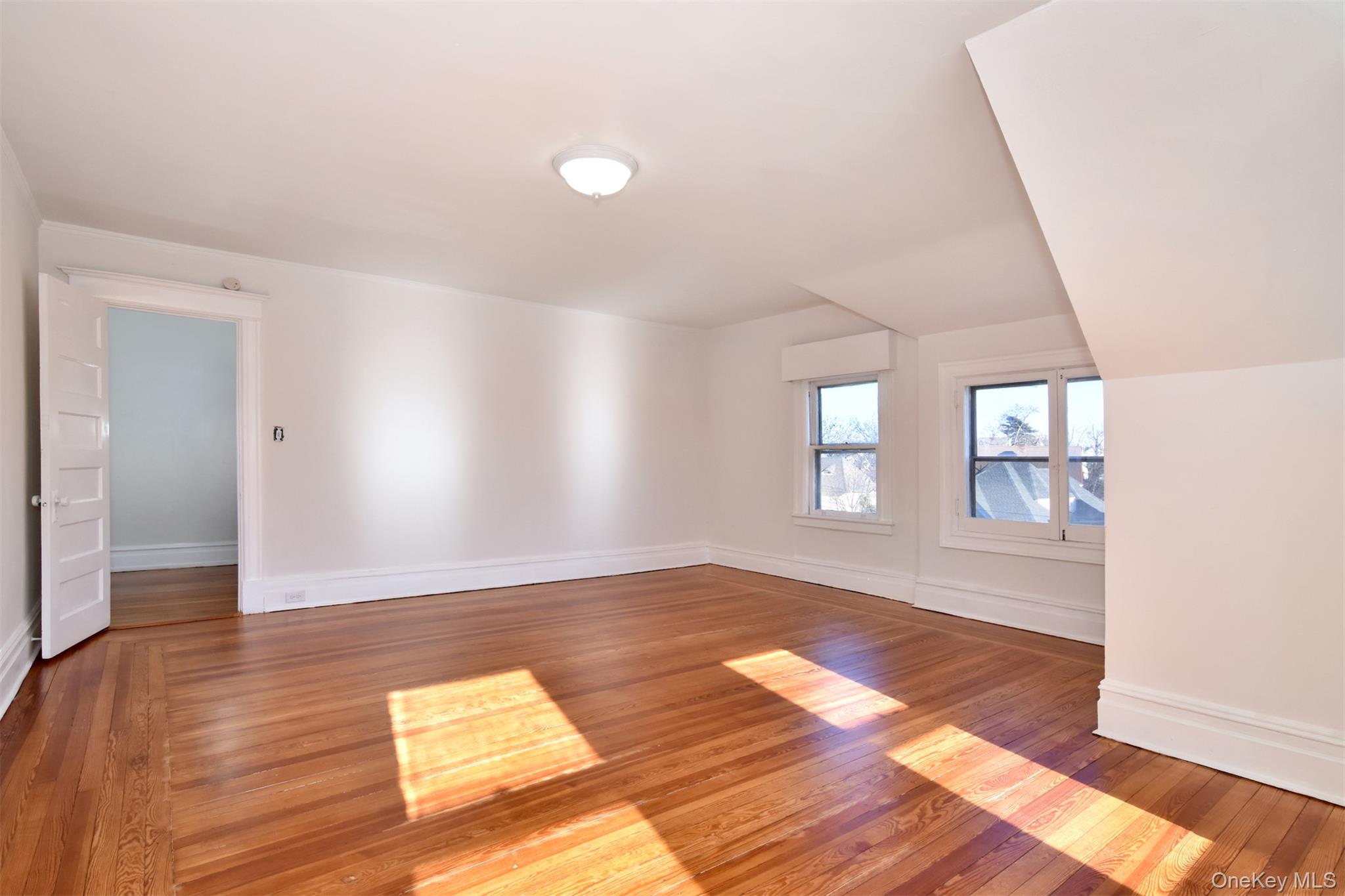 #4 photo, 132 Rich Avenue, Mount Vernon , NY 10550