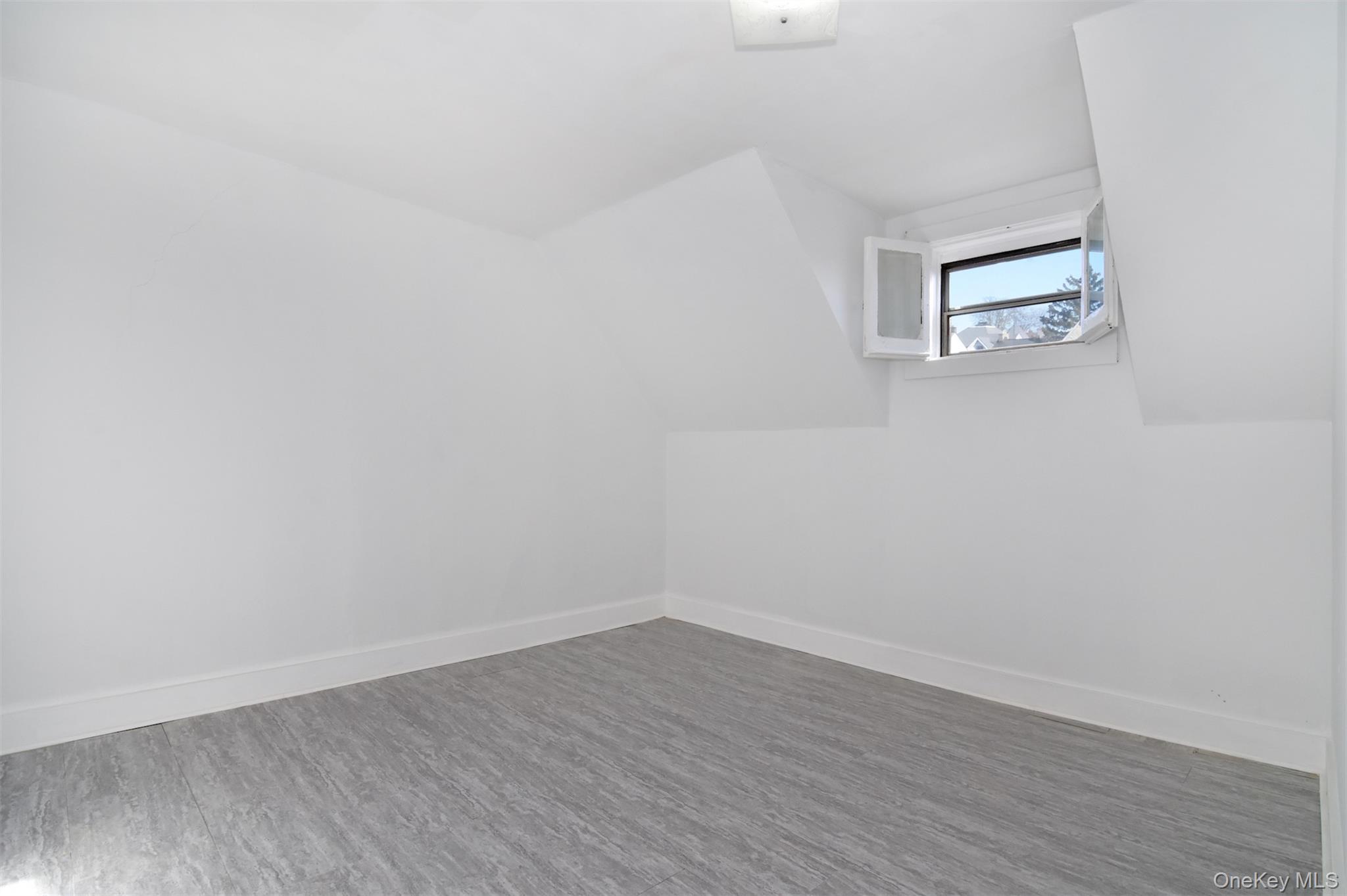 #8 photo, 132 Rich Avenue, Mount Vernon , NY 10550