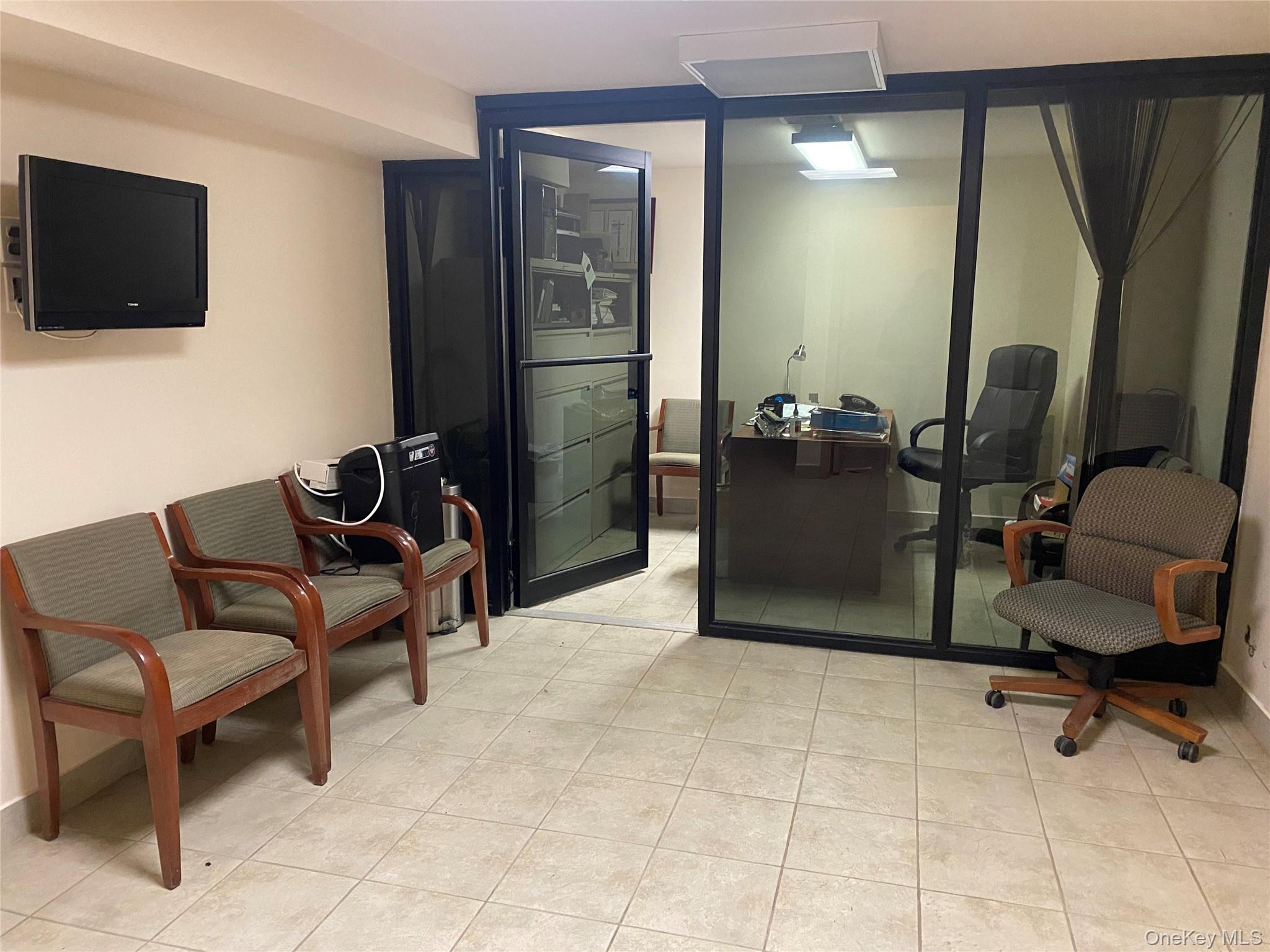 #2 photo, 1431 Zerega Avenue, ब्रोंक्स Bronx , NY 10462