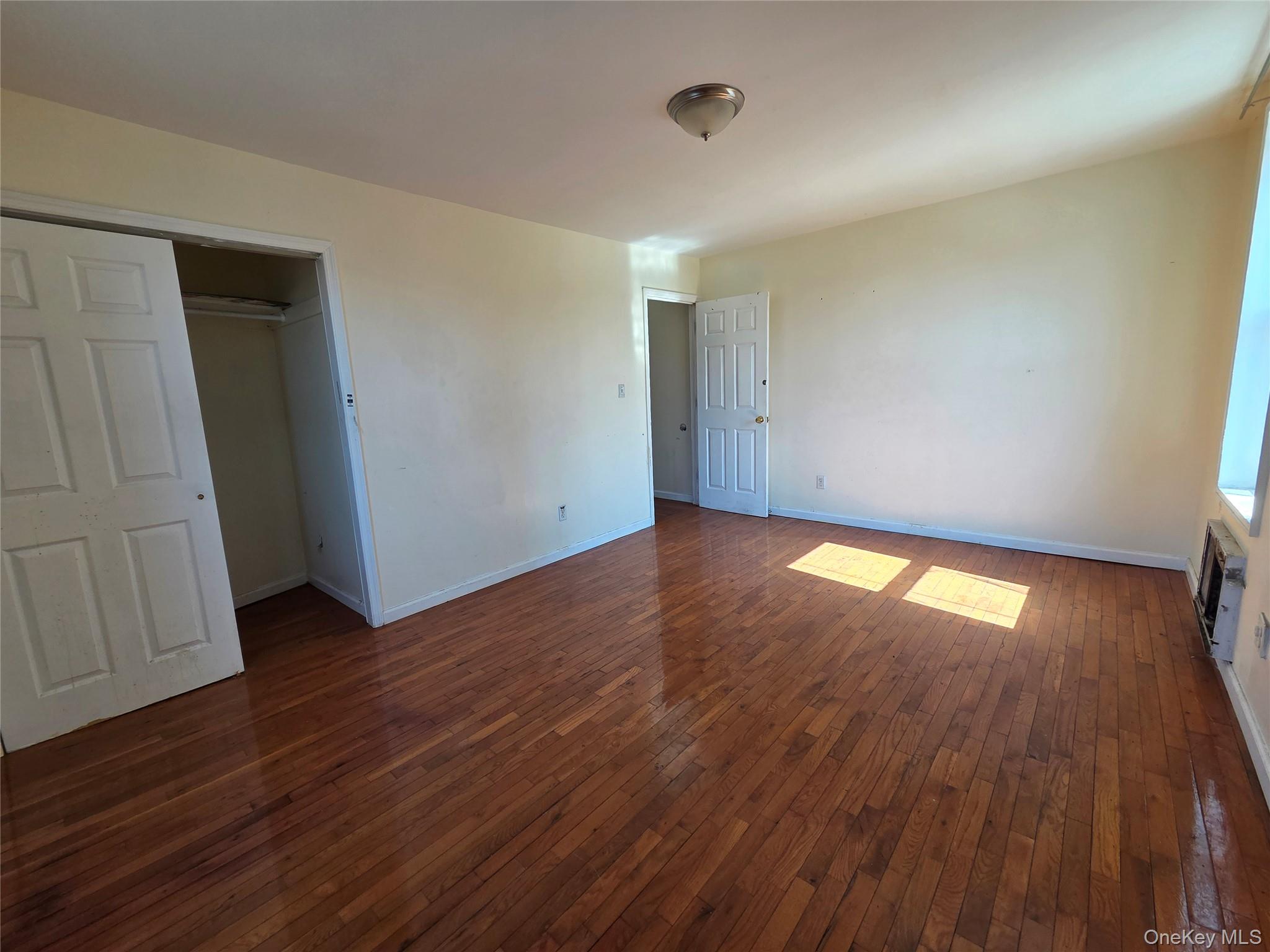 #5 photo, 86-16 60th Avenue, Flushing , NY 11373