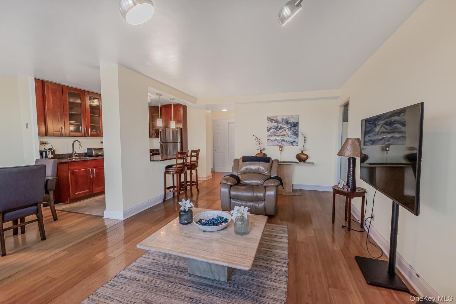 #5 photo, Bronx, Bronx , NY 10473