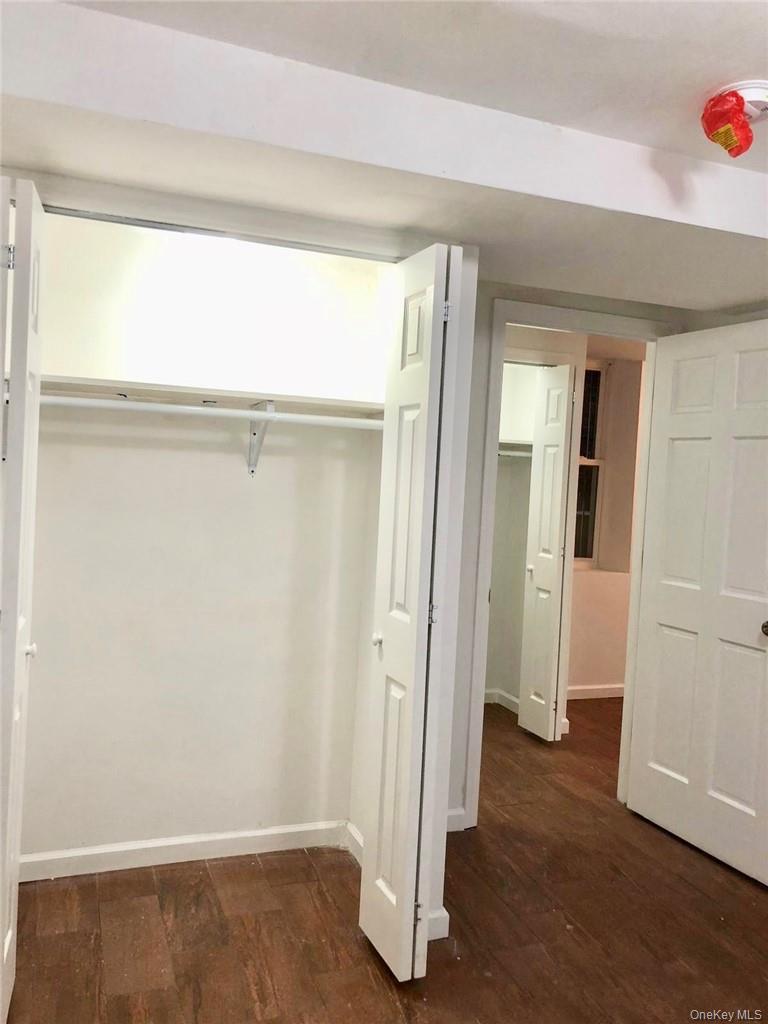 #5 photo, 1823 Amethyst Street, Bronx , NY 10462