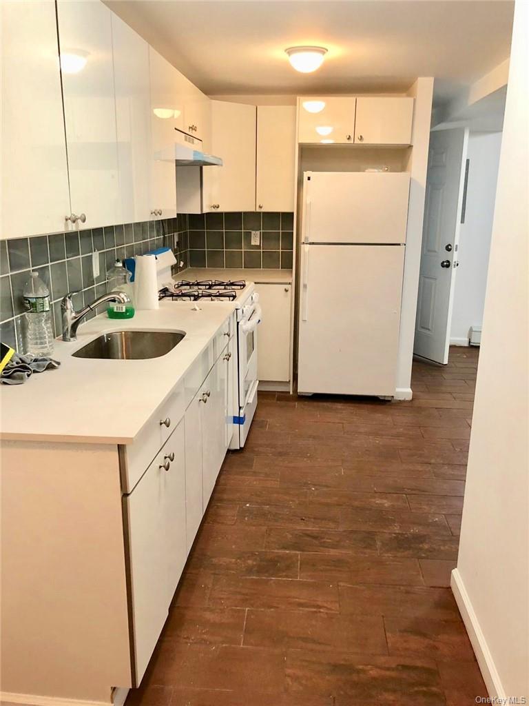 #6 photo, 1823 Amethyst Street, Bronx , NY 10462