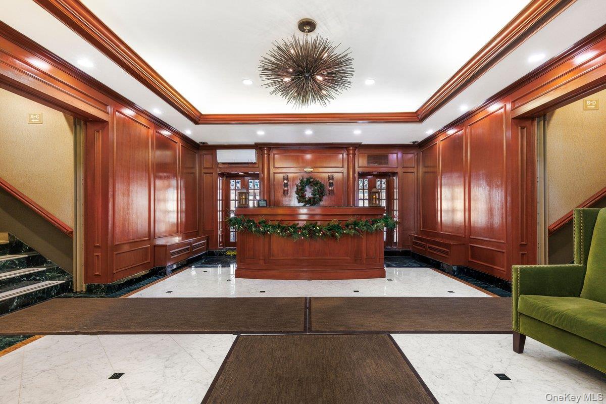 #4 photo, 2 Overlook  Road, White Plains , NY 10605