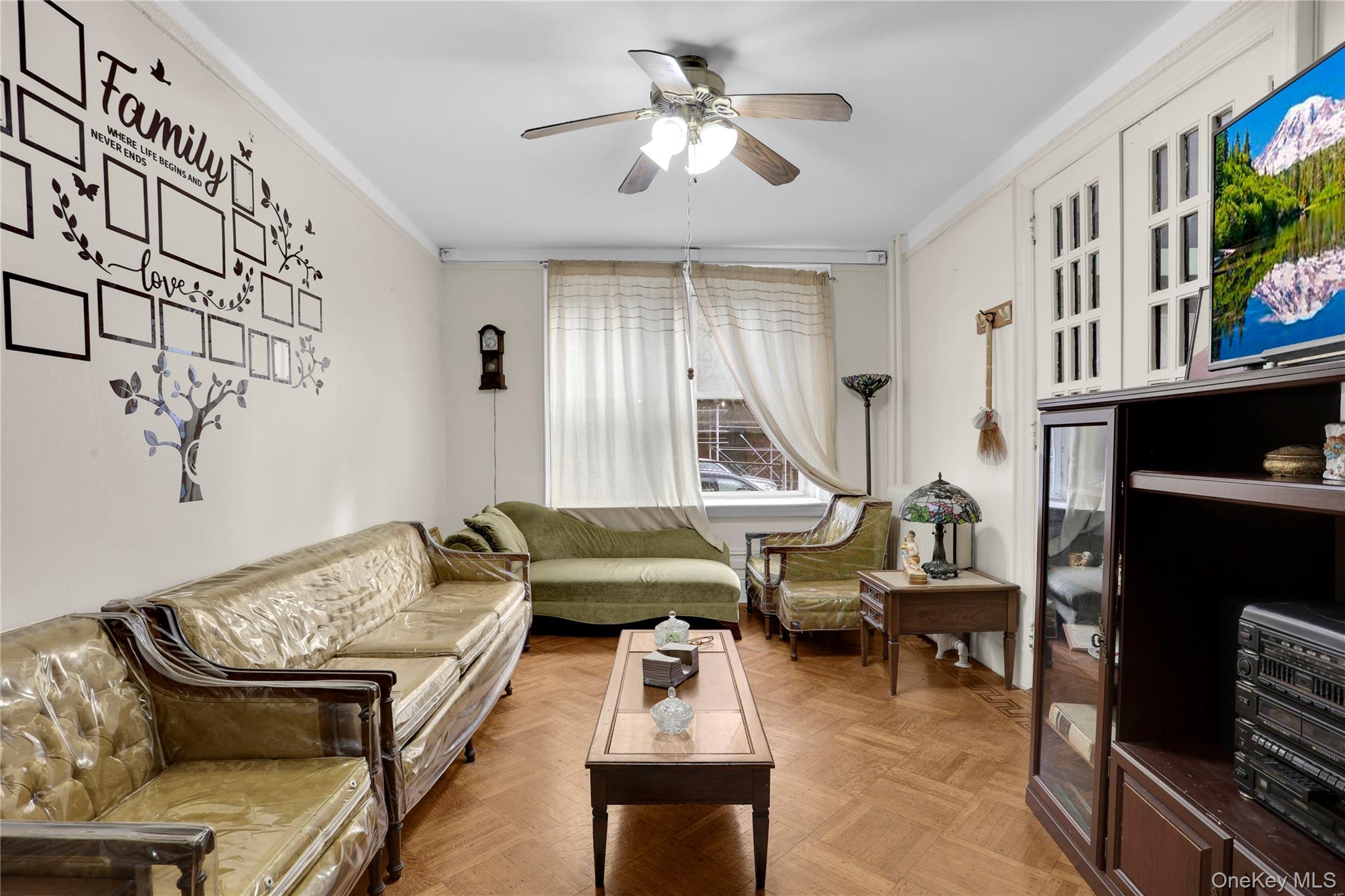 #3 photo, 2161 Walton Avenue, ब्रोंक्स Bronx , NY 10458