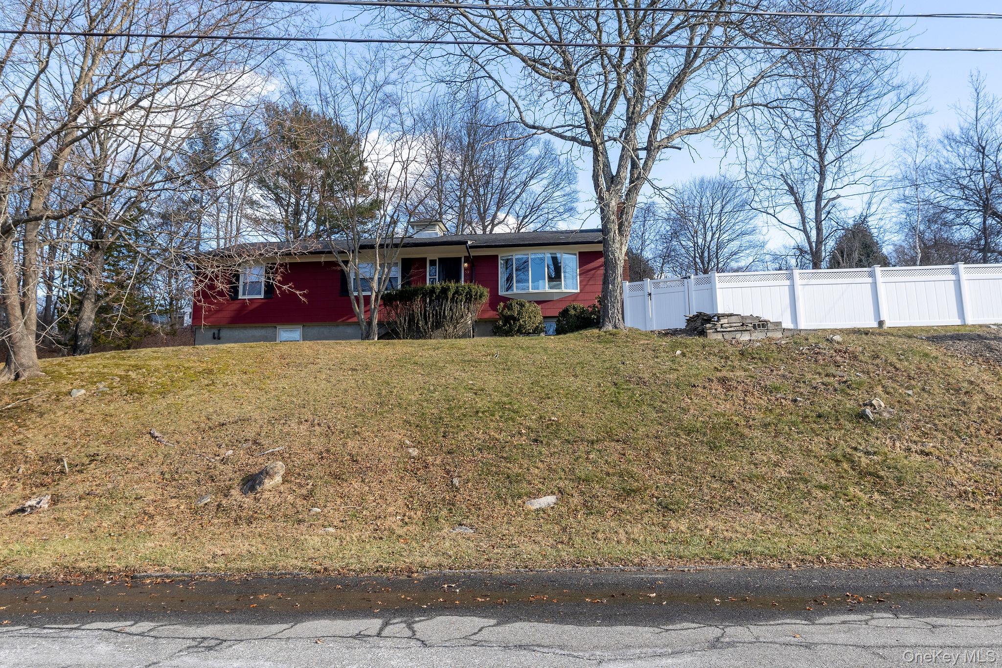 #4 photo, 53 Saint Michaels Terrace, Carmel , NY 10512