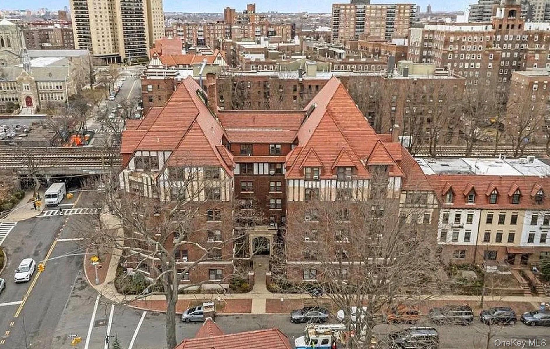 #13 photo, 150 Burns Street, Flushing , NY 11375