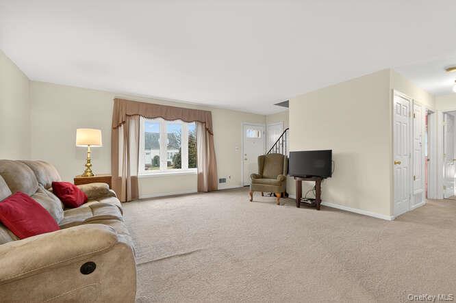 #6 photo, 400 Foch Boulevard, Mineola , NY 11501