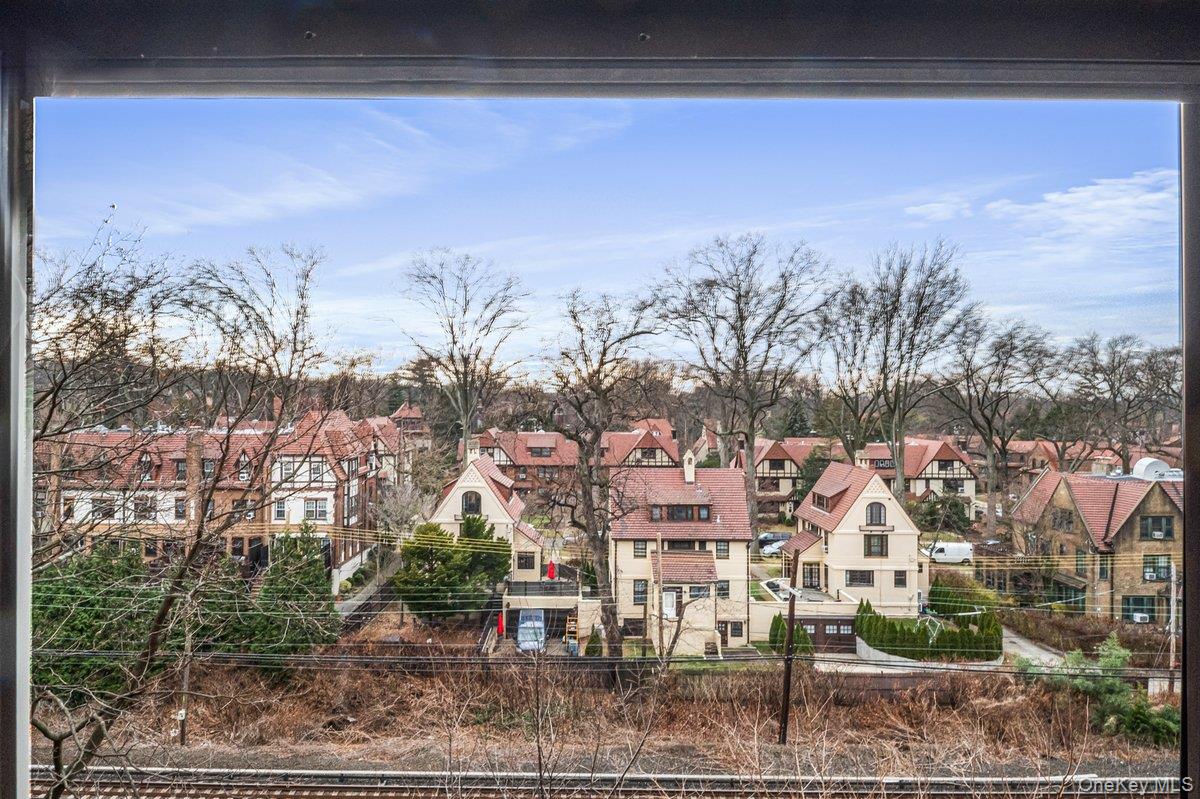 #11 photo, 77-16 Austin Street, Forest Hills , NY 11375