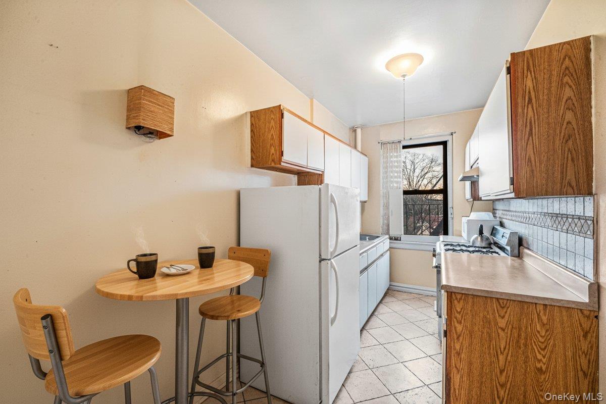 #6 photo, 77-16 Austin Street, Forest Hills , NY 11375