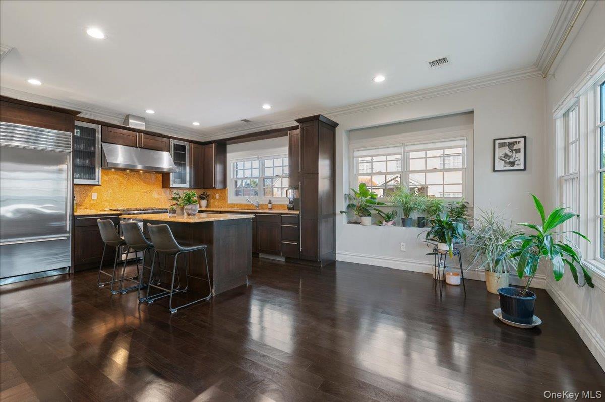 #13 photo, 32 The Preserve, Woodbury , NY 11797