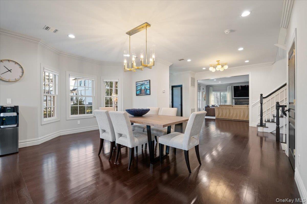 #15 photo, 32 The Preserve, Woodbury , NY 11797