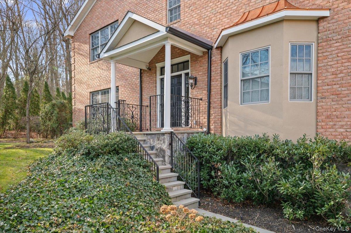 #2 photo, 32 The Preserve, Woodbury , NY 11797