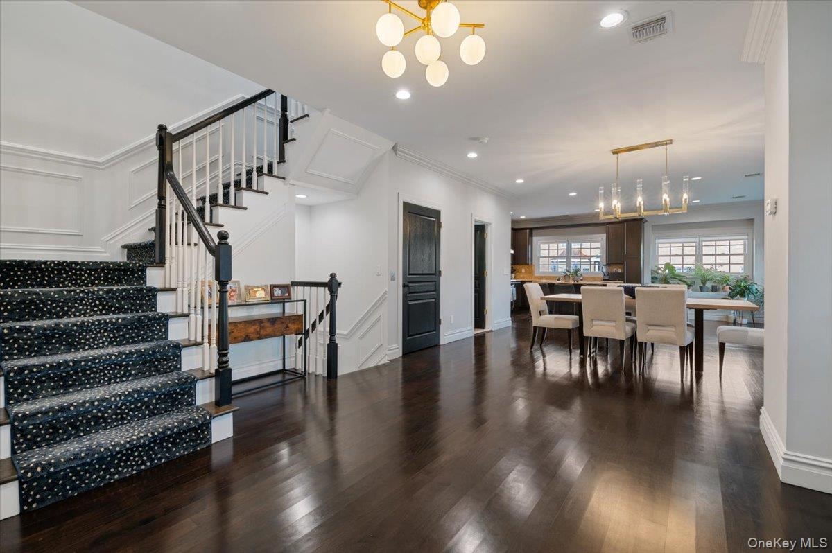 #7 photo, 32 The Preserve, Woodbury , NY 11797