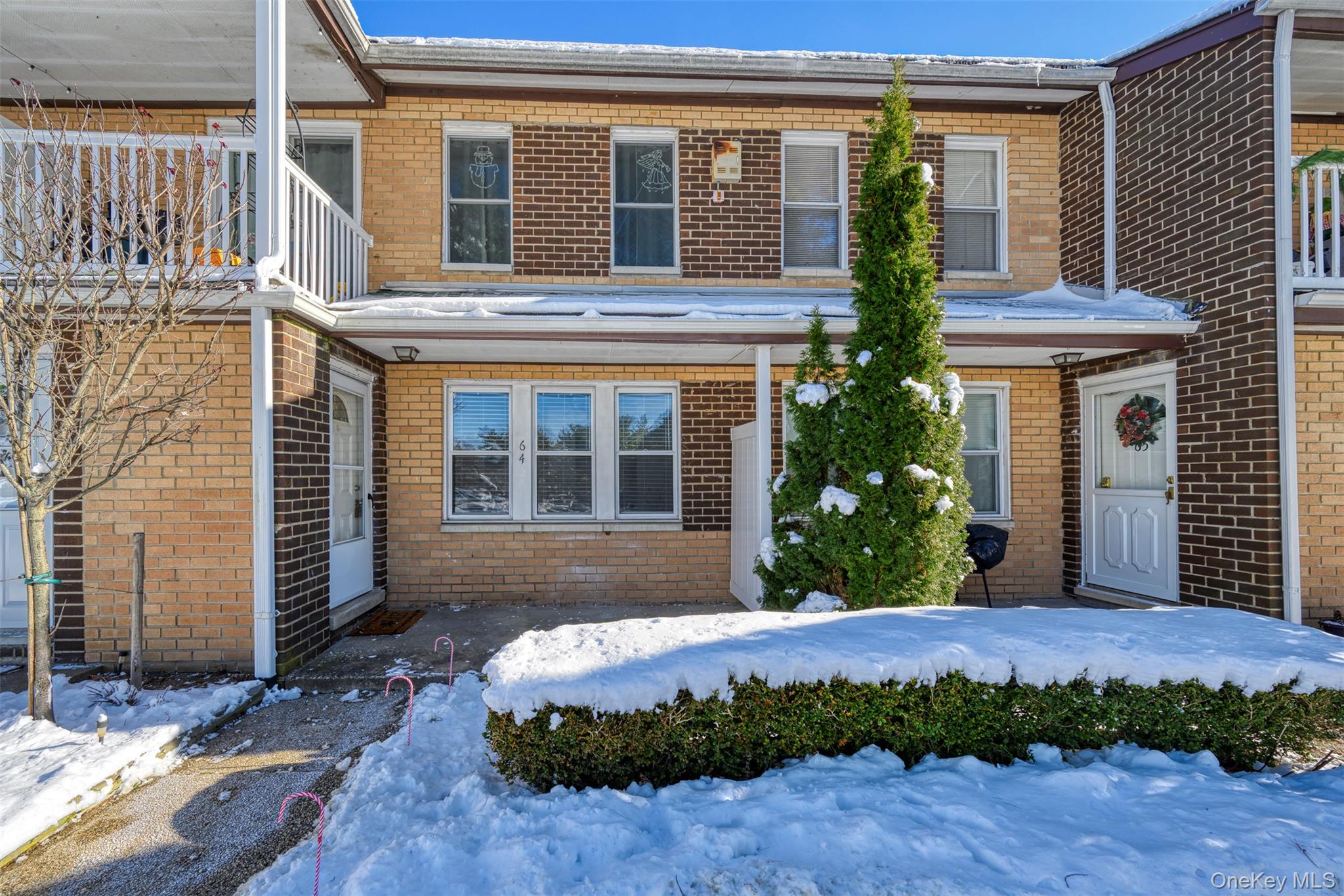 #1 photo, 64 Artist Lake Drive, Саффолк ‖ Middle Island , NY 11953