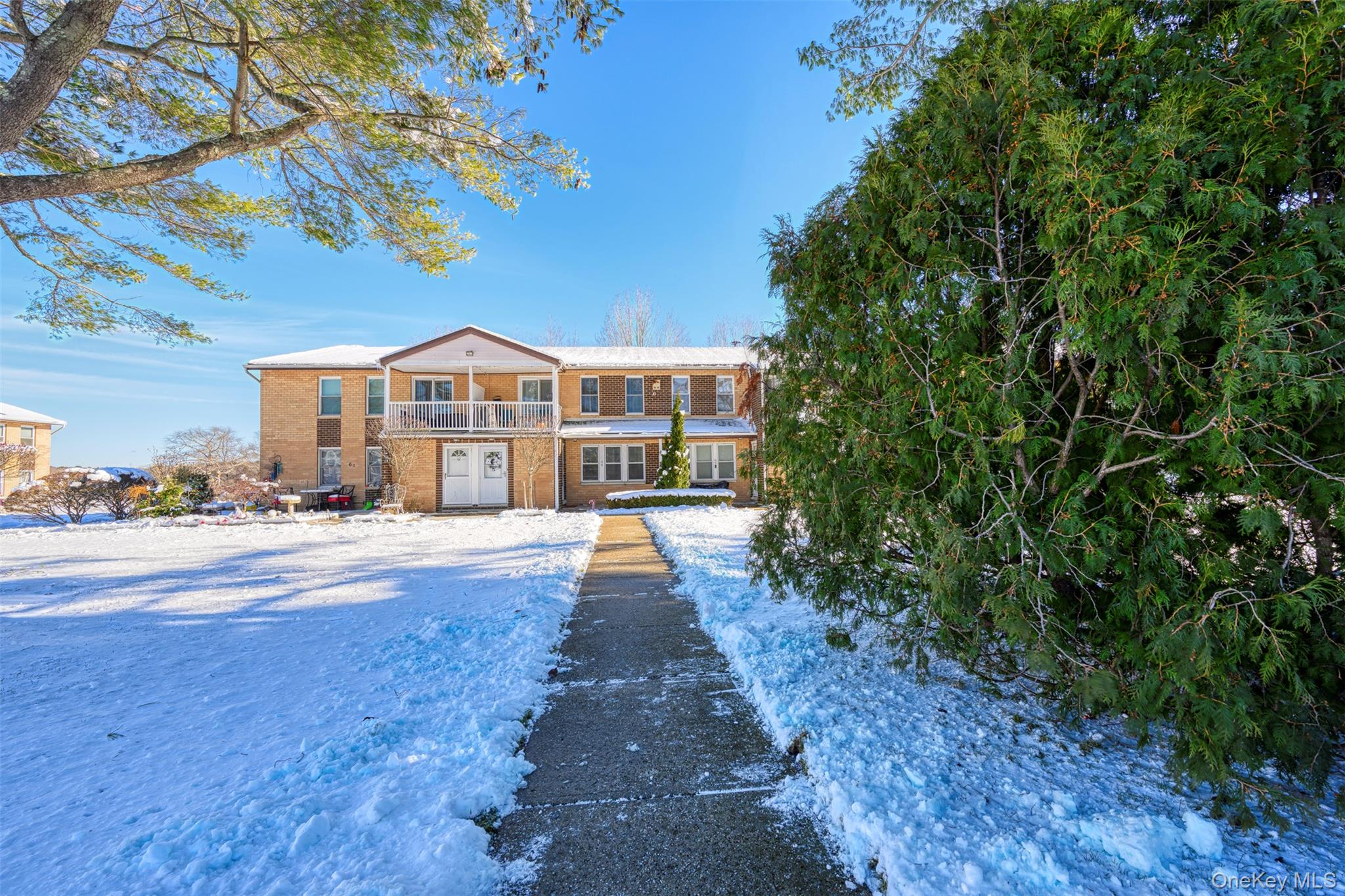 #4 photo, 64 Artist Lake Drive, Саффолк ‖ Middle Island , NY 11953