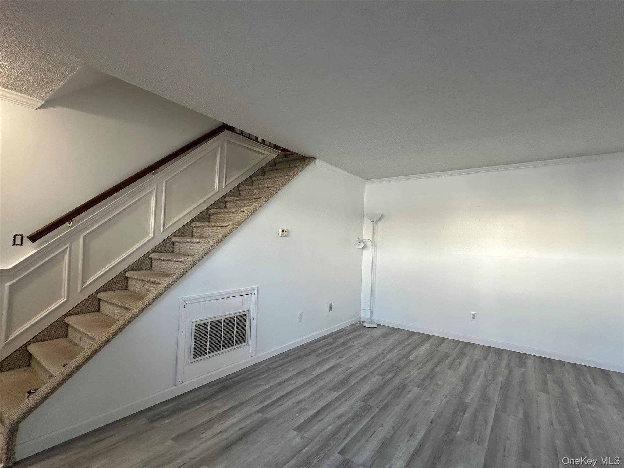 #5 photo, 216 Springmeadow Drive, Holbrook , NY 11741