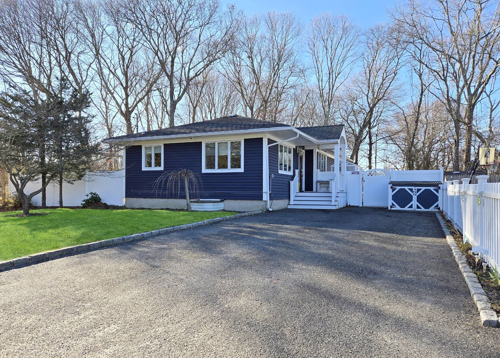 #1 photo, 116 Bellport Ave, Bellport , NY 11713