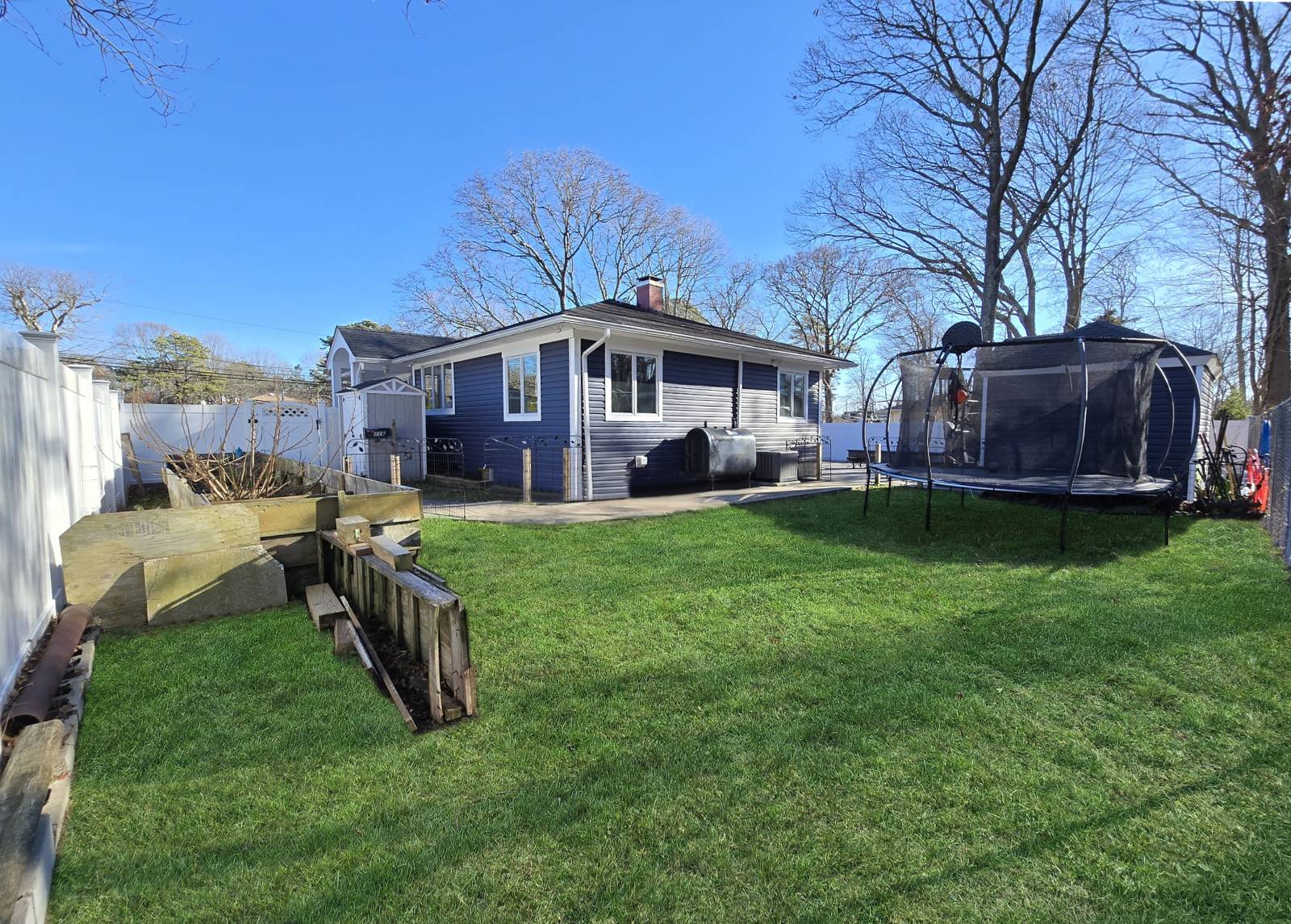 #26 photo, 116 Bellport Ave, Bellport , NY 11713