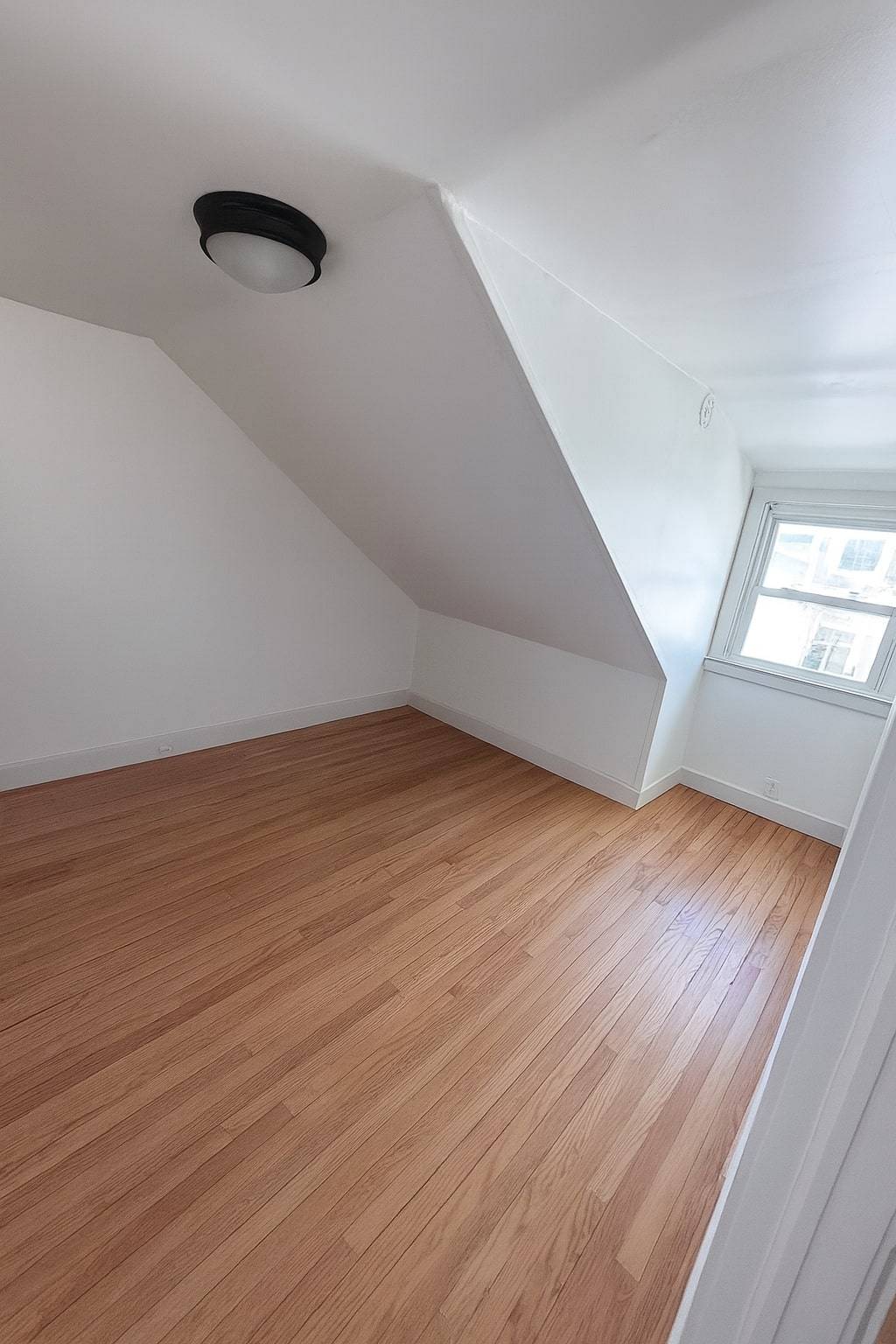 #3 photo, 107 Caroline St, #6, Saratoga Springs , NY 12866