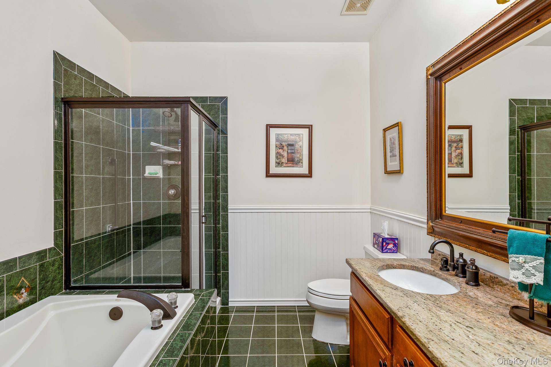 #25 photo, 477 Woodscreek Court, سوفولك Moriches , NY 11955