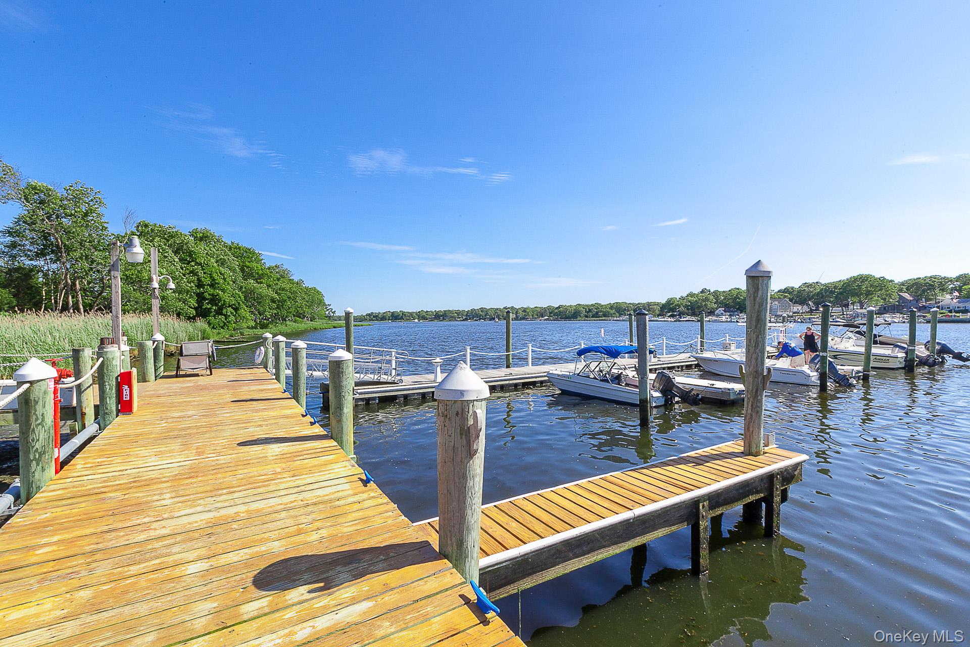 #36 photo, 477 Woodscreek Court, سوفولك Moriches , NY 11955