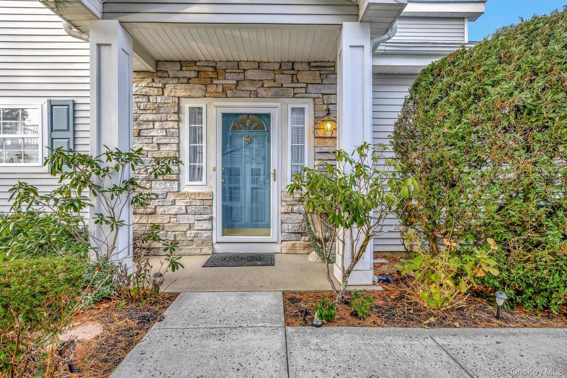 #4 photo, 477 Woodscreek Court, سوفولك Moriches , NY 11955