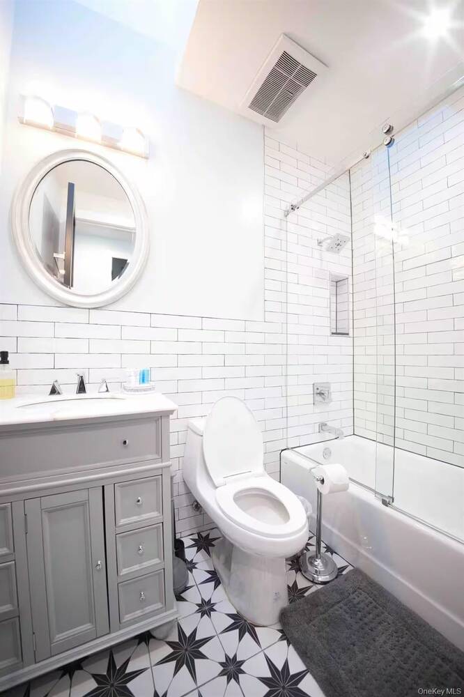 #16 photo, 1512 Nostrand Avenue, Brooklyn , NY 11226