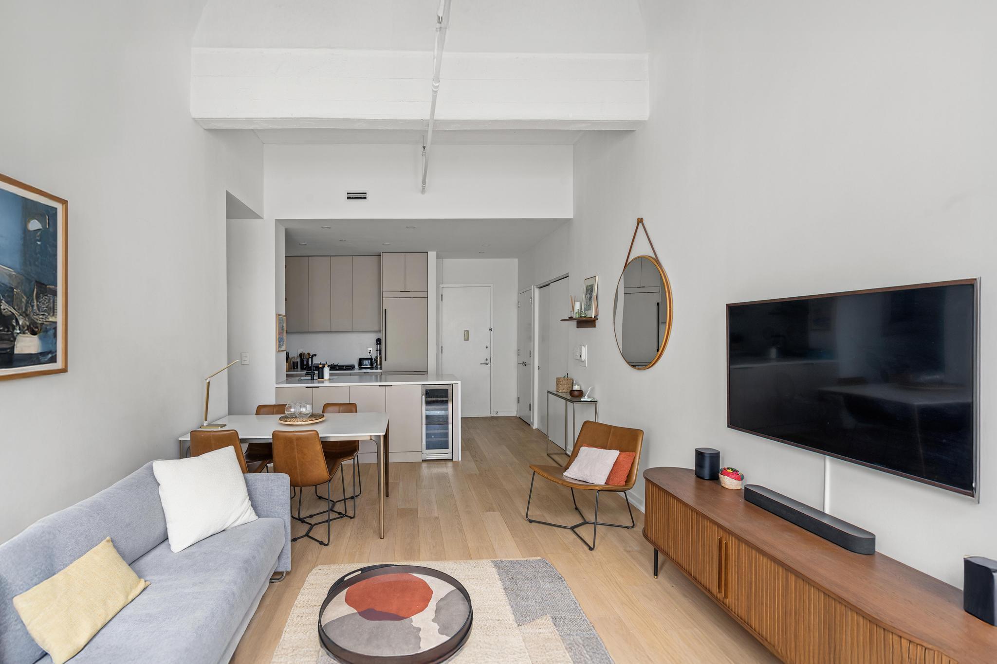 #3 photo, 184 Kent Avenue, Williamsburg , NY 11249